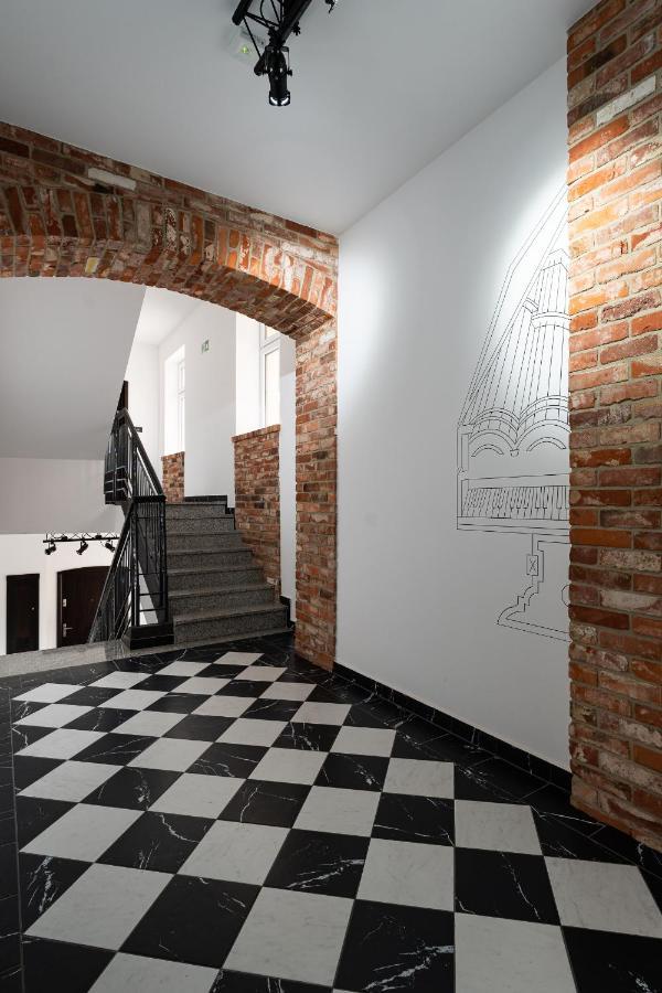 Apartament Inspirujacy - Z Prywatnym Monitorowanym Parkingiem - 4 Osobowy - Space Apart Jelenia Gora Bagian luar foto